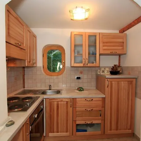 Ferienhaus In Golik - Gorski Kotar 14249 Zagolik